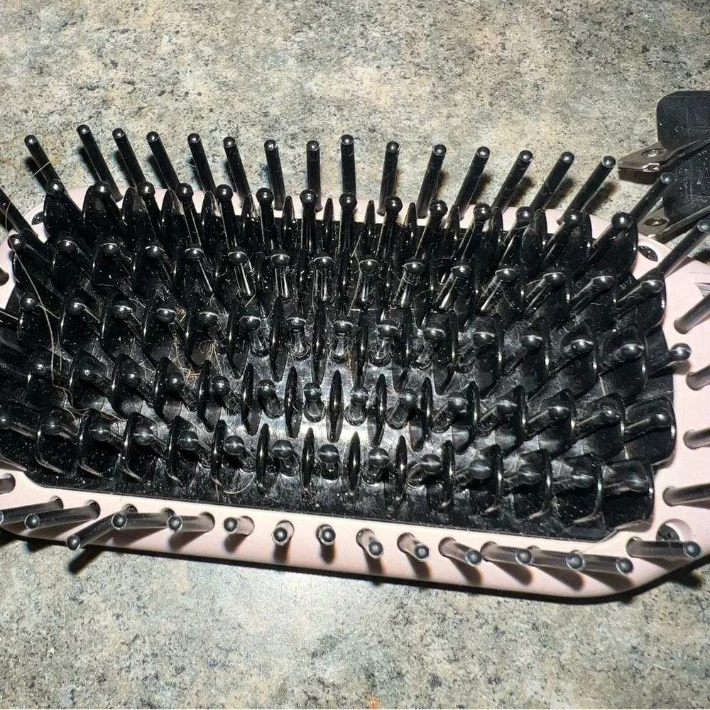 LANGE LOT OF TWO HAIR TOOLS BURSH IRON AND WAVE IRON GUC - Picture 5 of 7